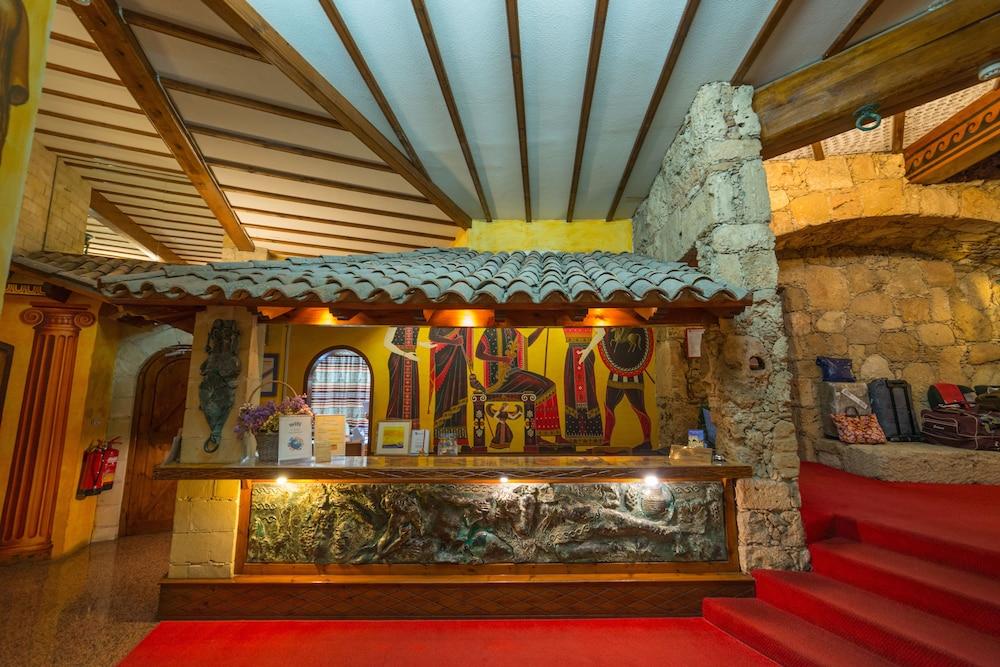 Roman Boutique Hotel 파포스 외부 사진